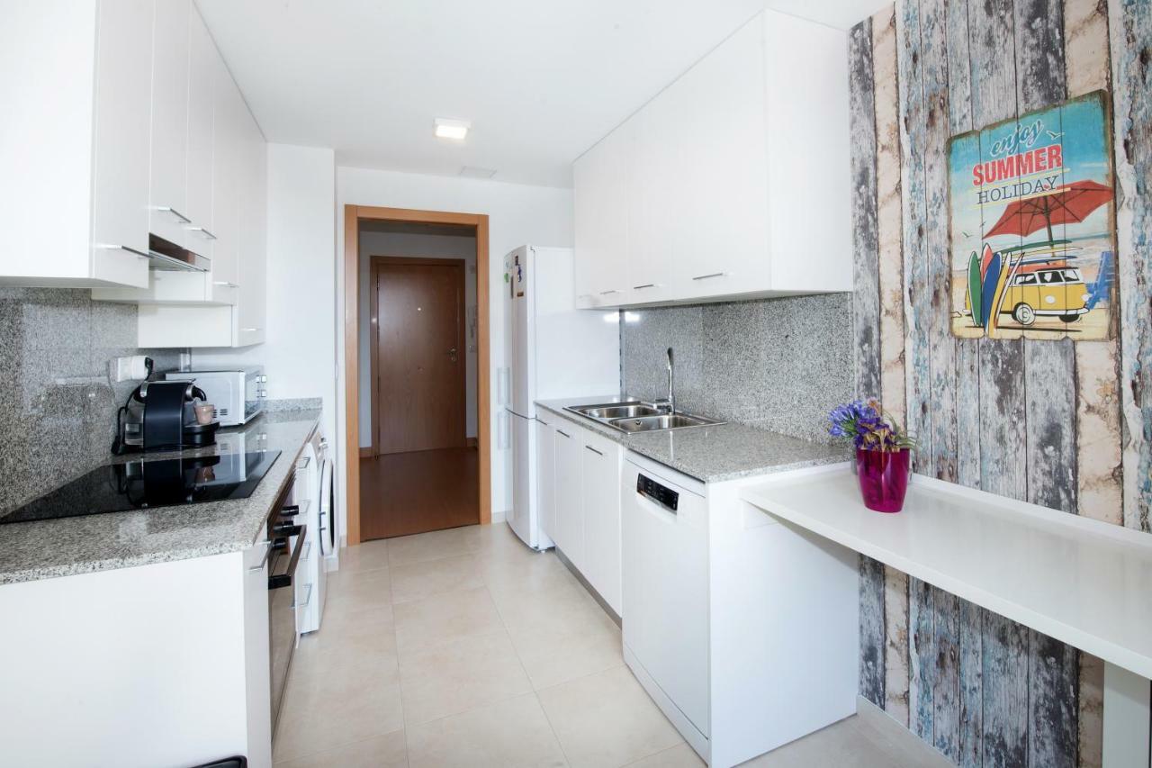 קאלאפיי New Apartment With Big Terrace 10 Min Walk To Beach Supermarkets מראה חיצוני תמונה
